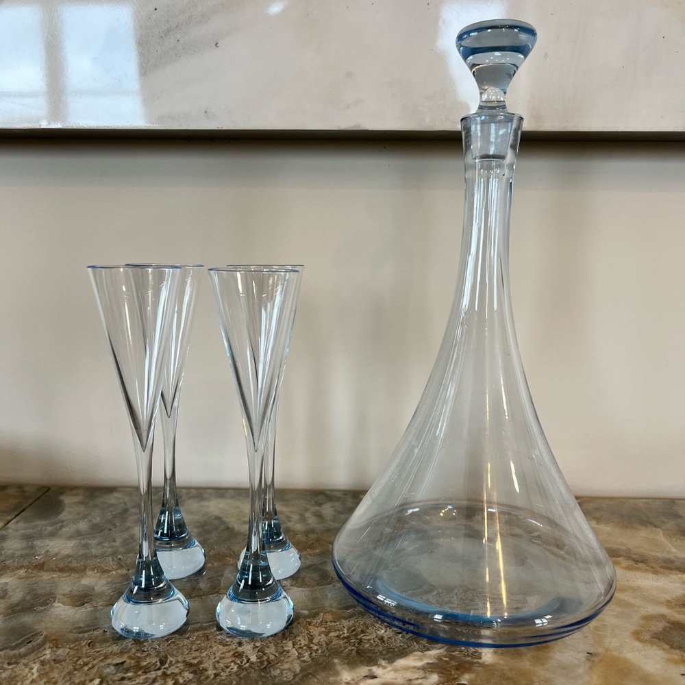 Very RARE Baccarat decanter and cordial glasses set